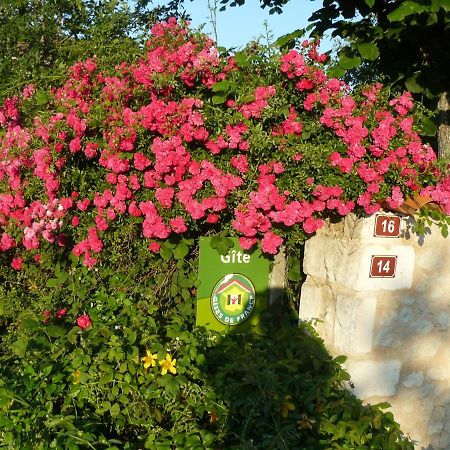 Gite Rural Charentais Les Essards  Exterior foto