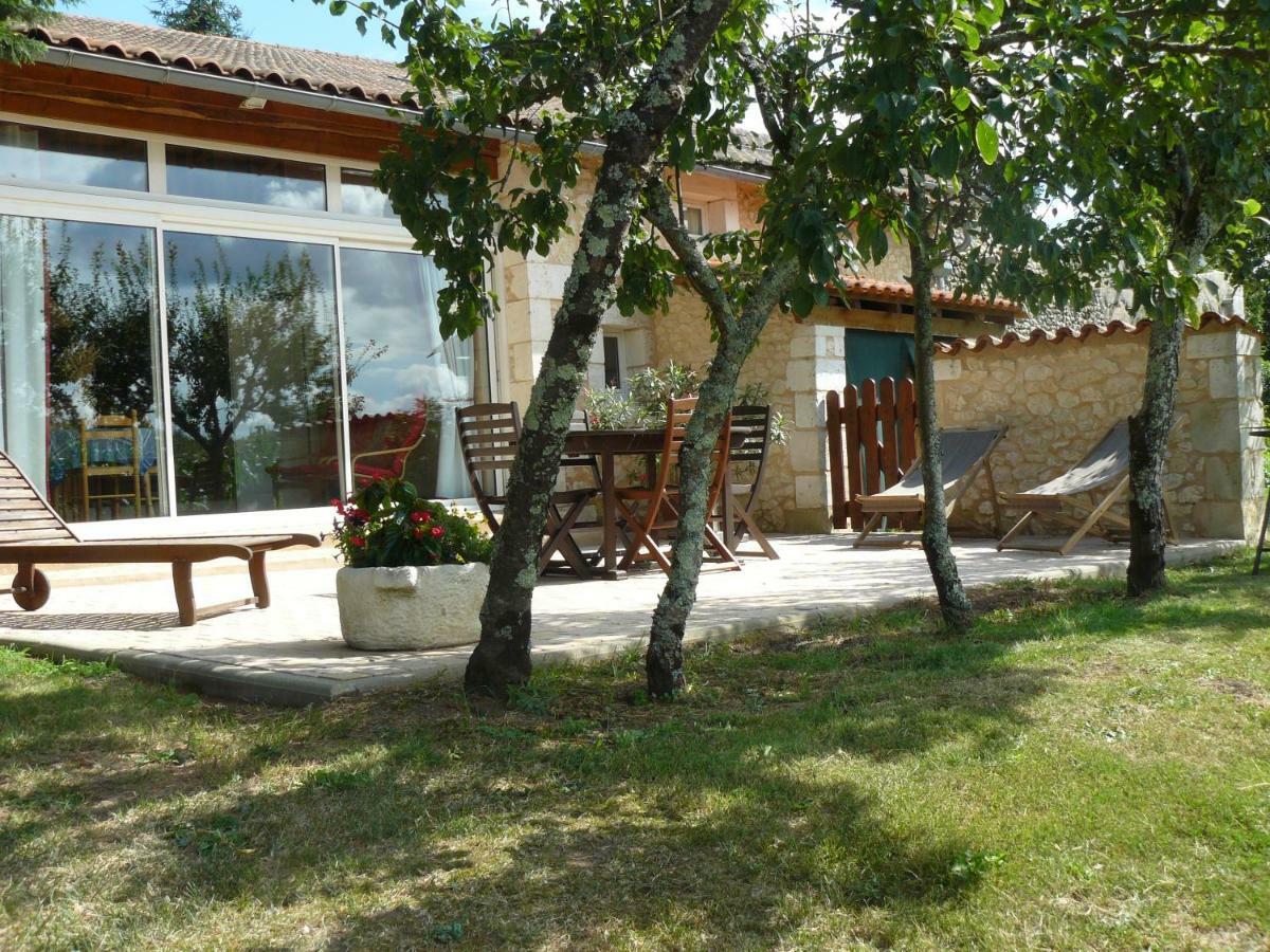 Gite Rural Charentais Les Essards  Exterior foto
